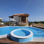 Nyaraló Driopes *